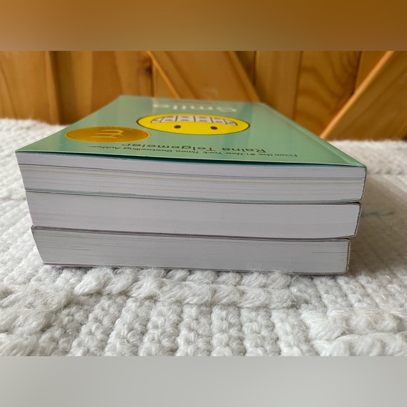 NEW 3 Graphic Novels By Raina Telgemeirer - Picture 10 of 11